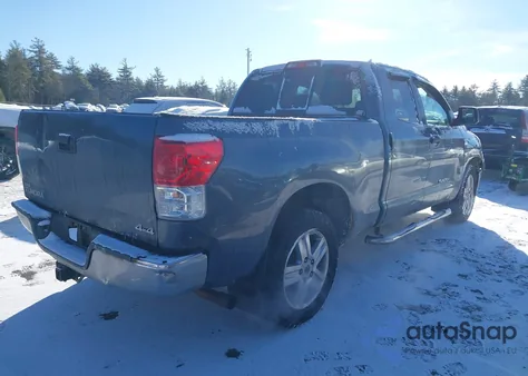 2010 Toyota Tundra Grade 4.6L V8 из США, поврежденный, VIN 5TFUM5F19AX004222